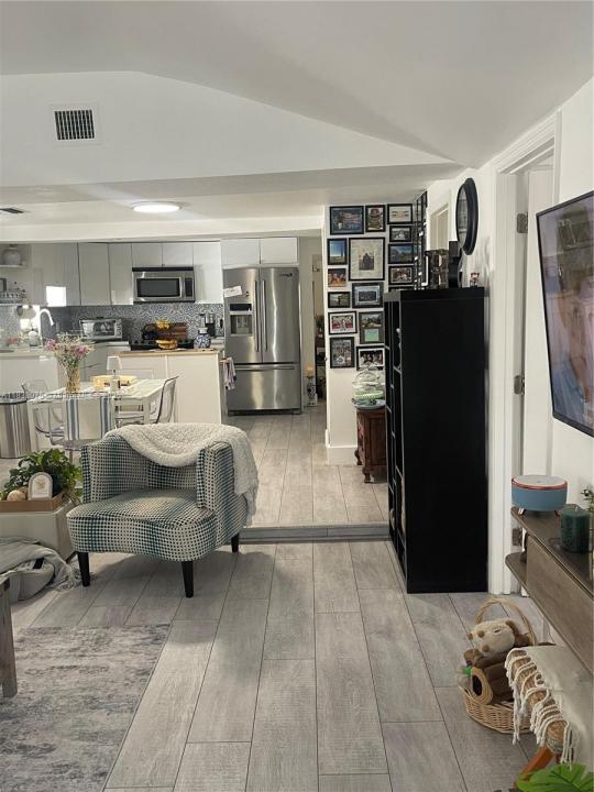 291 NW 95th St, Miami, فلوريدا 33150, الولايات المتحدة