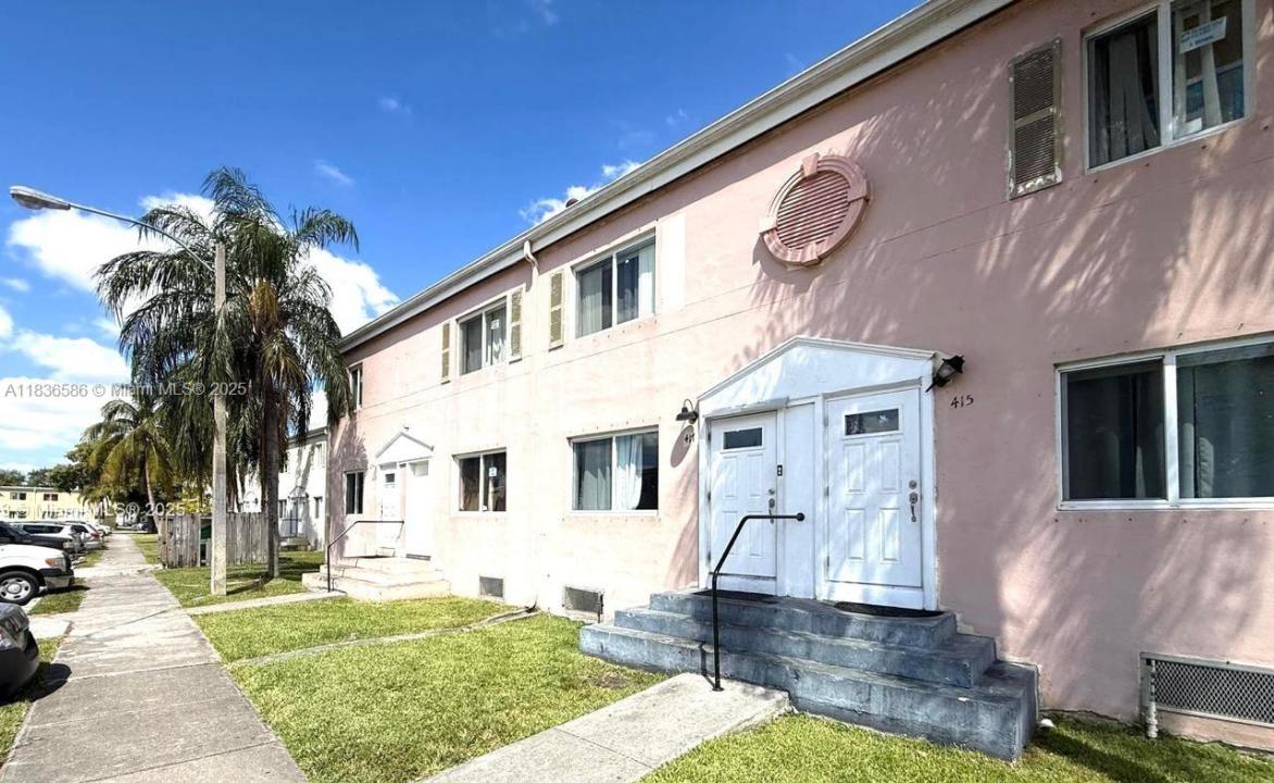 8448 NW 4 8448, Miami, Florida 33150, Stati Uniti