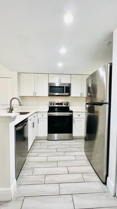 4195 N Haverhill Rd 311, West Palm Beach, Florida 33417, Estados Unidos