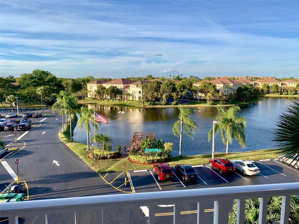 250 Jacaranda Dr 507, Plantation, Florida 33324