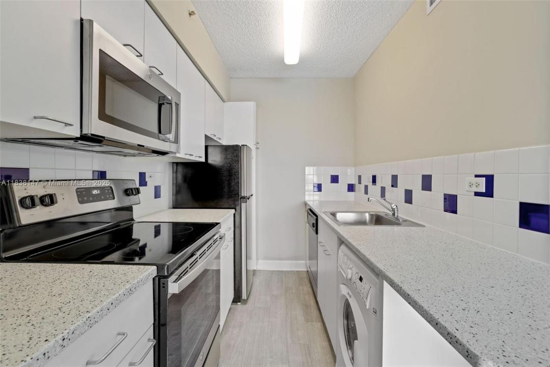 1500 Bay Rd S-0472, Miami Beach, Florida 33139