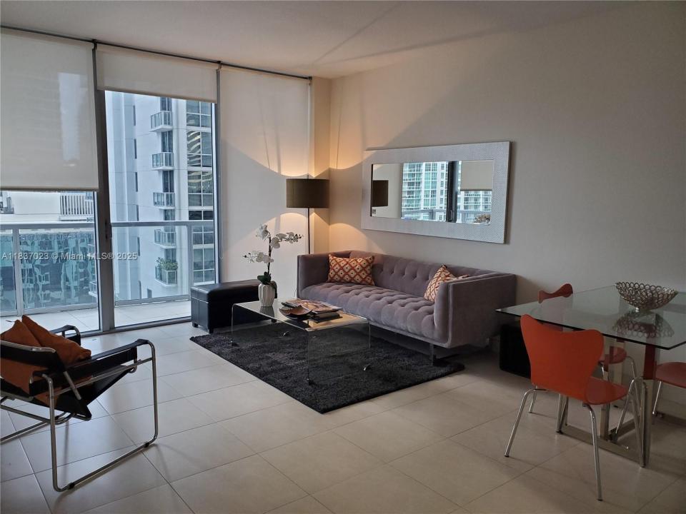 1050 Brickell Ave 1604, Miami, Flórida 33131, Estados Unidos