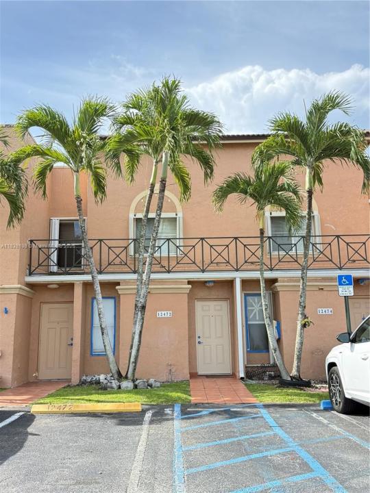 12472 NW 11th Ln 1905, Miami, Флорида 33182, Соединенные Штаты
