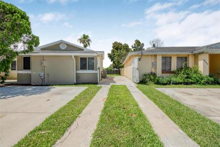 19620 SW 123rd Ave, Miami, Florida 33177, USA