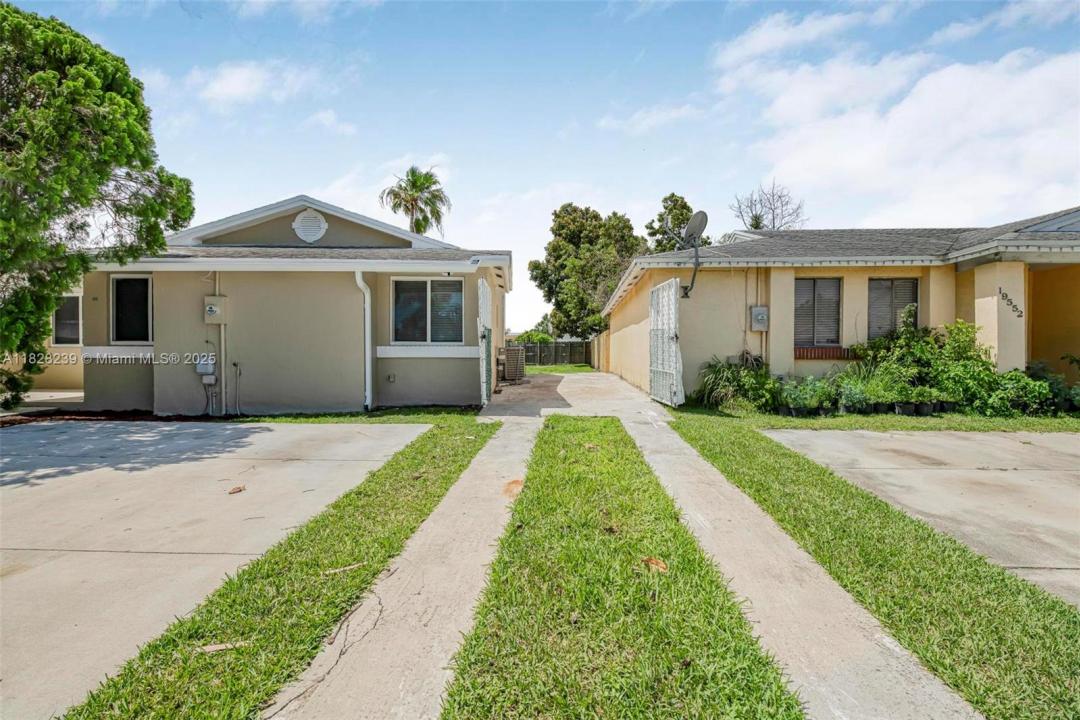 19620 SW 123rd Ave, Miami, 佛罗里达州 33177, 美国