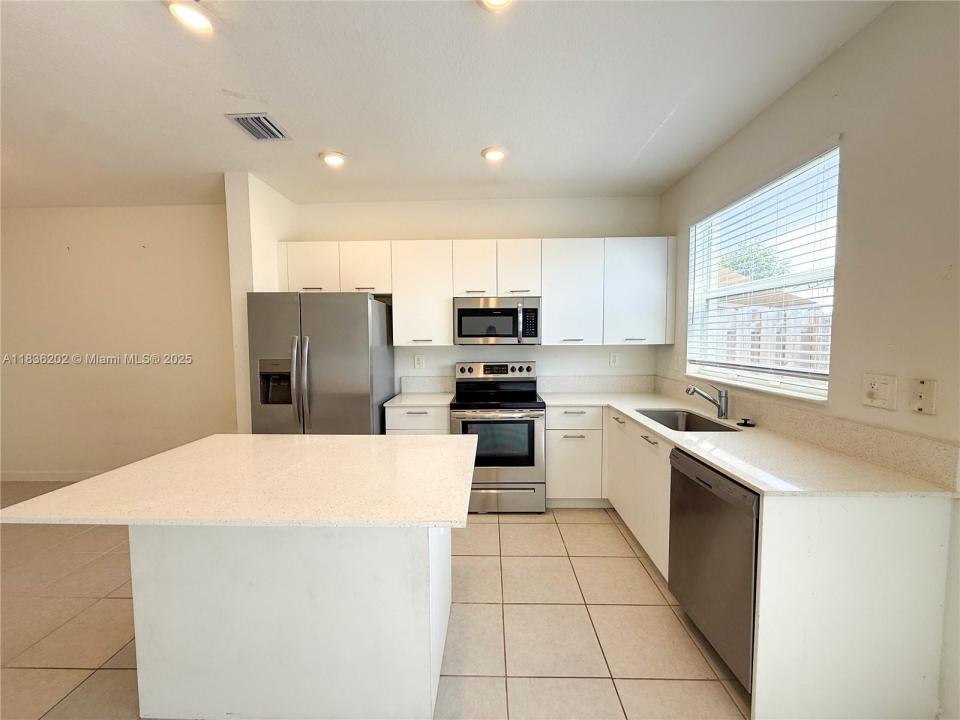 12440 NW 23rd Ct, Miami, Floride 33167, États-Unis