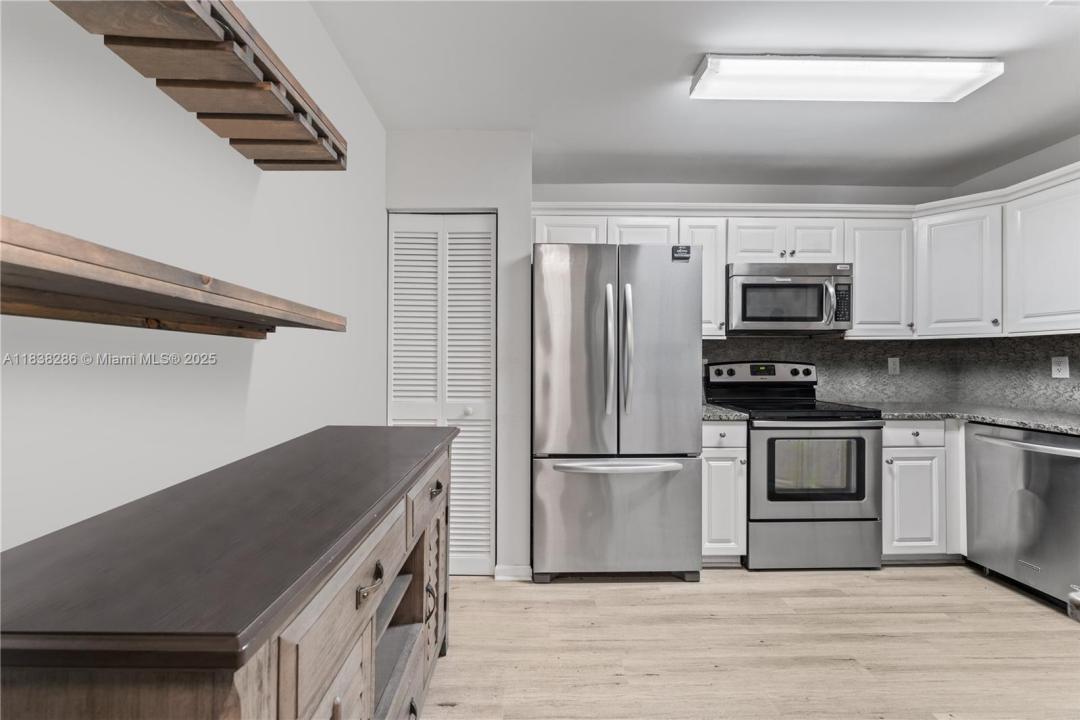10104 Royal Palm Blvd 107-C, Coral Springs, Florida 33065, Estados Unidos
