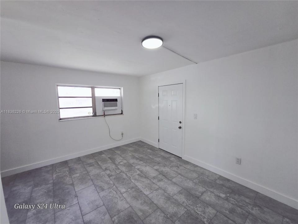 1600 NW 3rd St 1, Miami, 佛罗里达州 33125, 美国