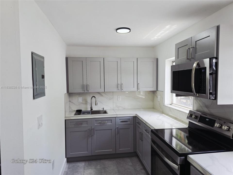 1600 NW 3rd St 1, Miami, 佛罗里达州 33125, 美国
