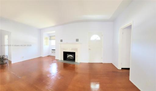 828 NE 76th St, Miami, Florida 33138, USA