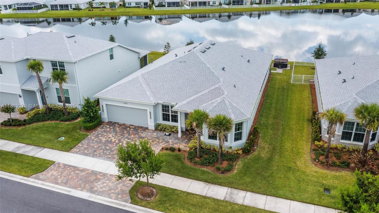 12355 SW Myrtle Oak Dr, Port St. Lucie, Florida 34987
