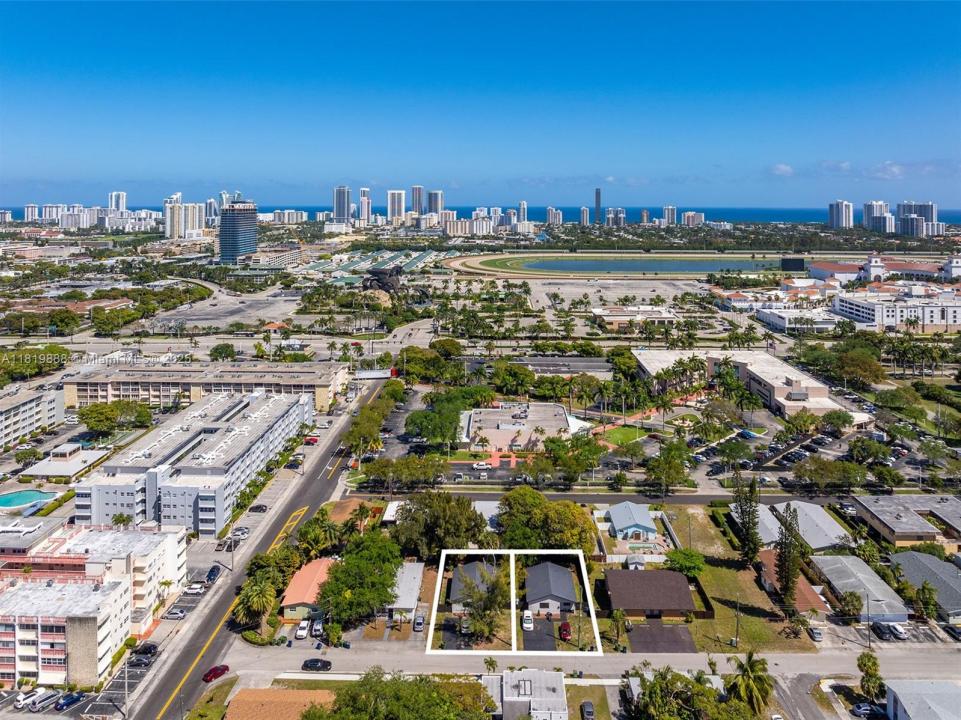 311 SE 3rd Ave, Hallandale Beach, 佛羅里達州 33009, 美國