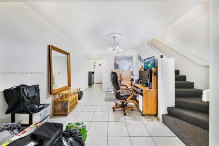 1178 NW 123rd Pl 1210, Miami, Florida 33182, USA