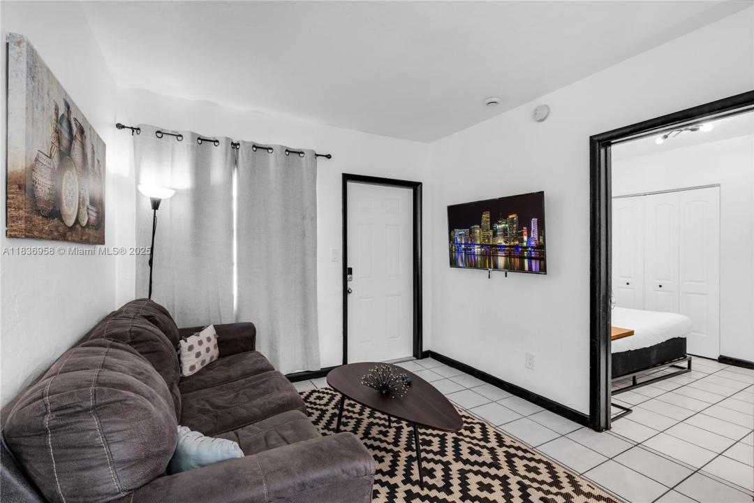105 SW 5 Ct 1, Dania Beach, Floride 33004, États-Unis