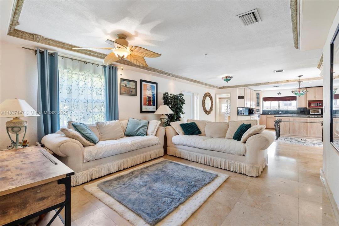 65 NE 209th Ter, Miami Gardens, פלורידה 33179, ארצות הברית של אמריקה