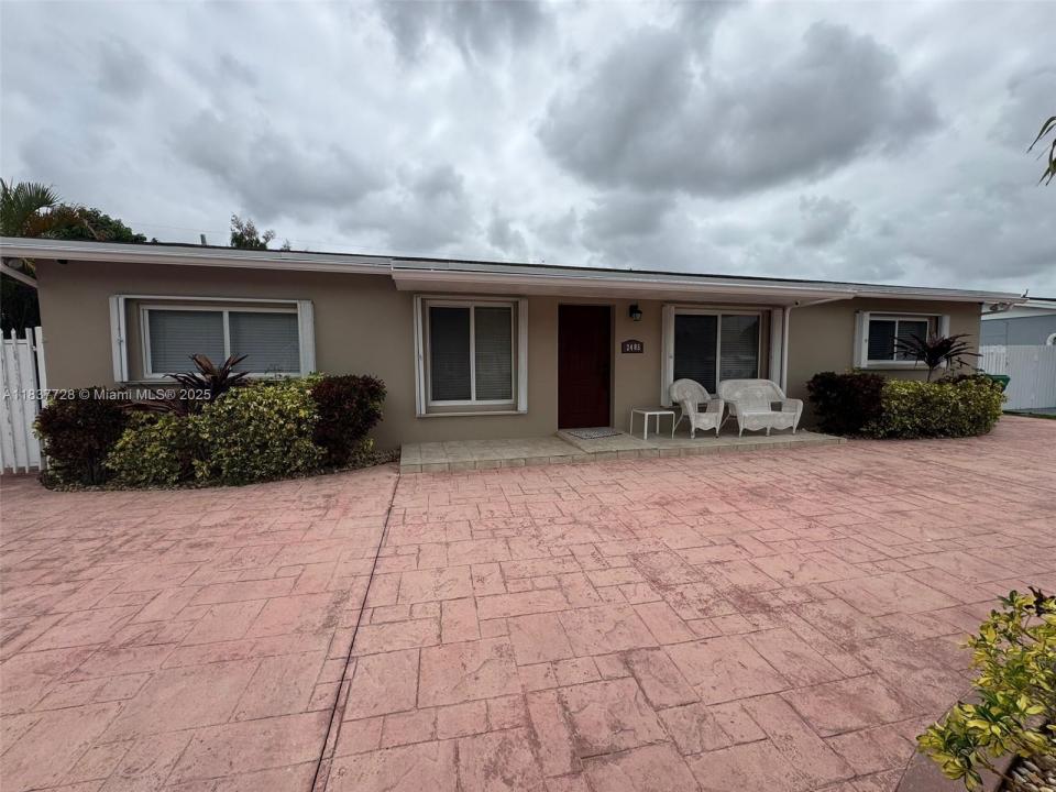 2405 SW 129th Ct, Miami, Florida 33175, Amerika Birleşik Devletleri
