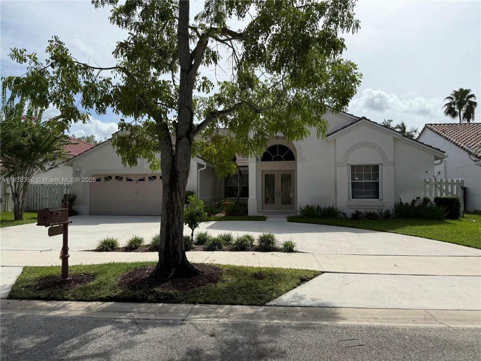 794 Lake Blvd, Weston, Florida 33326, Estados Unidos