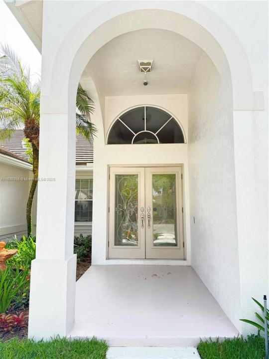 794 Lake Blvd, Weston, Florida 33326, Estados Unidos