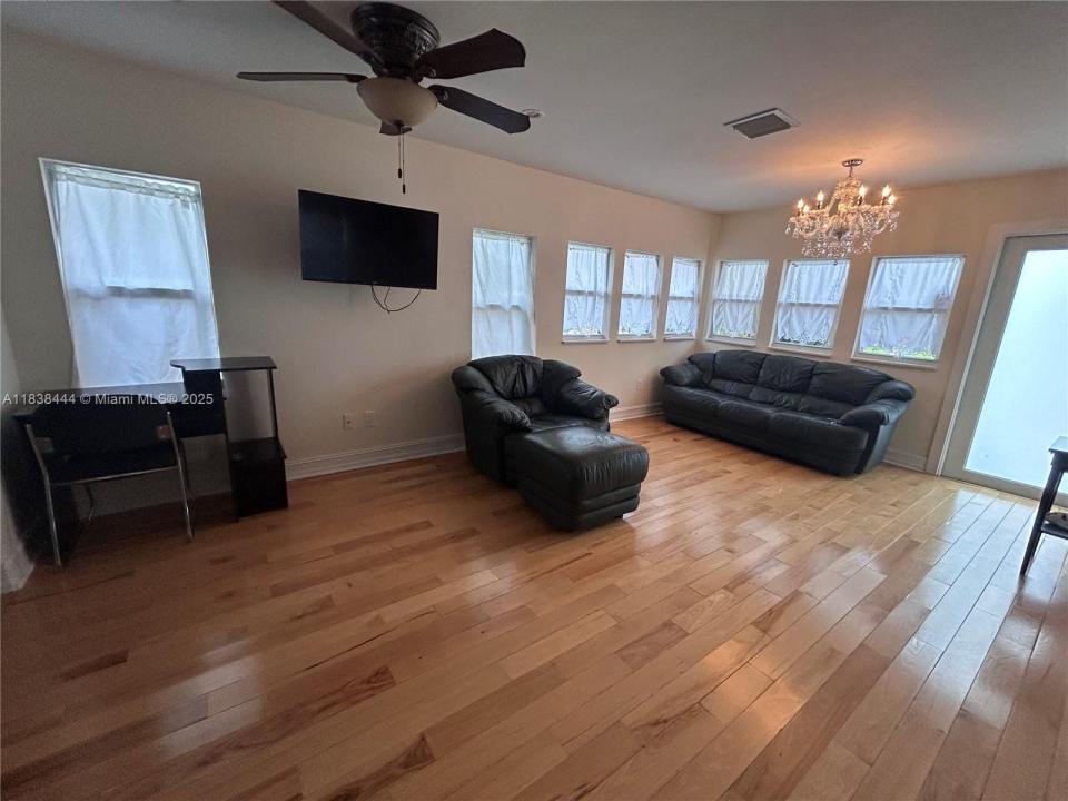 413 S K St, Lake Worth, Florida 33460