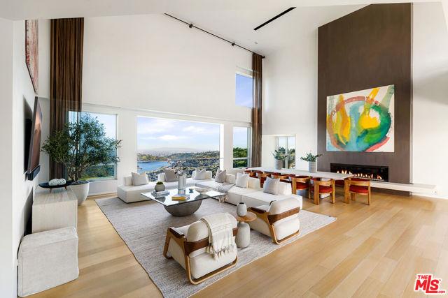 Antelo Place, Los Angeles, California 90077