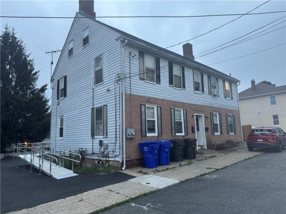 1 Penta Street, West Warwick, Rhode Island 02893, Estados Unidos