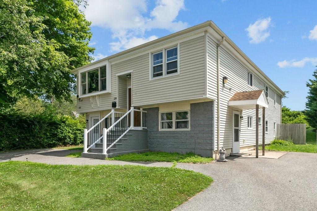 132 Maple Avenue, Middletown, Rhode Island 02842