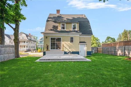 88 Wentworth Avenue, Cranston, Rhode Island 02905