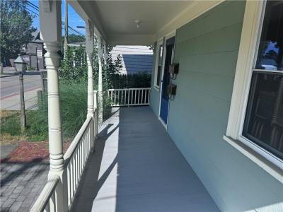 53 Maple Avenue 1, Barrington, Rhode Island 02806