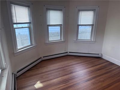 53 Maple Avenue 1, Barrington, RI 02806, USA