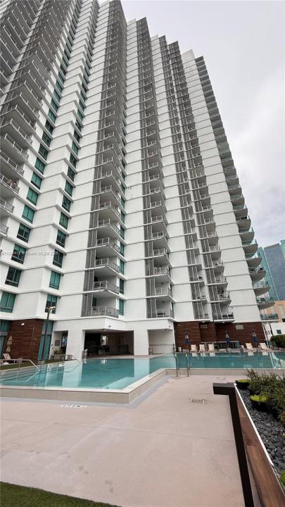 350 S Miami Ave 303, Miami, Florida 33130, USA