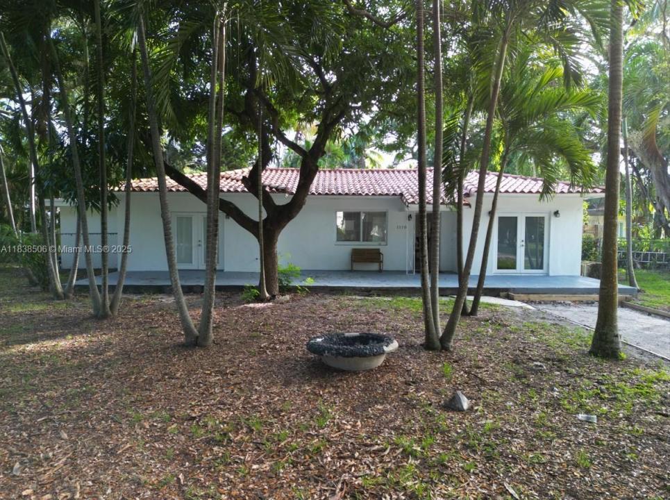 1110 NE 119th St, Biscayne Park, フロリダ 33161, アメリカ合衆国