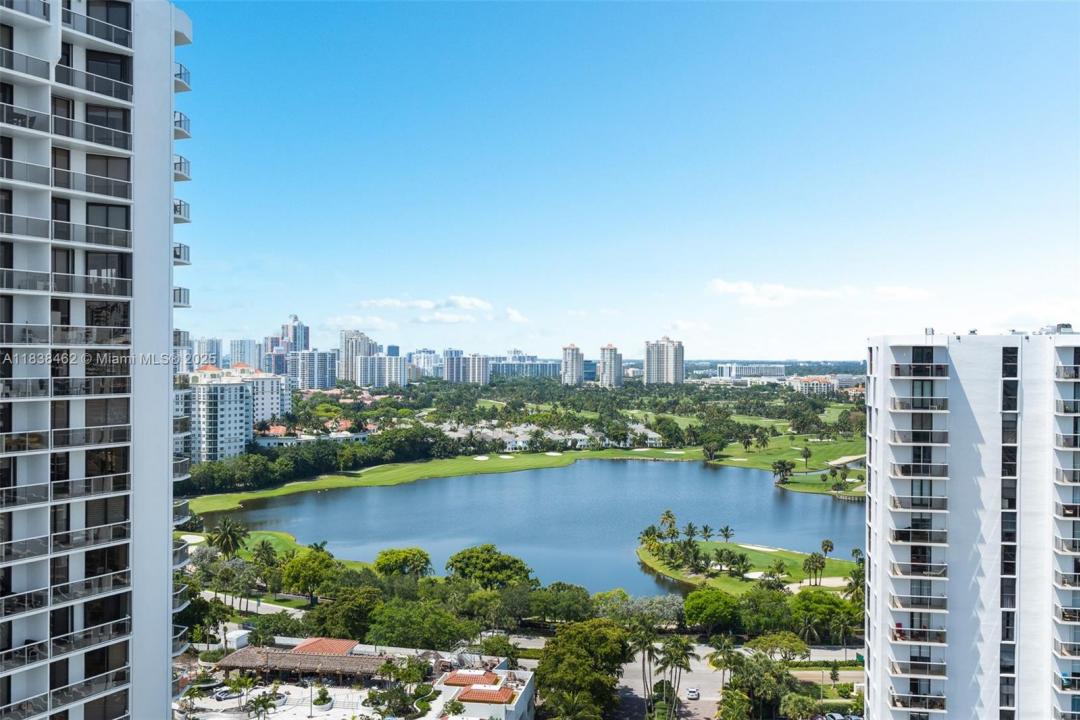 20505 E Country Club Dr PH-38, Aventura, Floride 33180, États-Unis