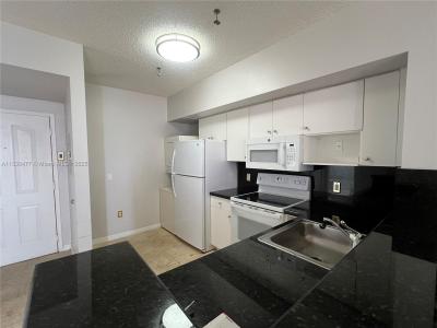 5085 NW 7th St 1507, Miami, Florida 33126, USA