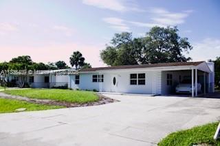 3954 Coconut, Naples, Florida 34104, USA