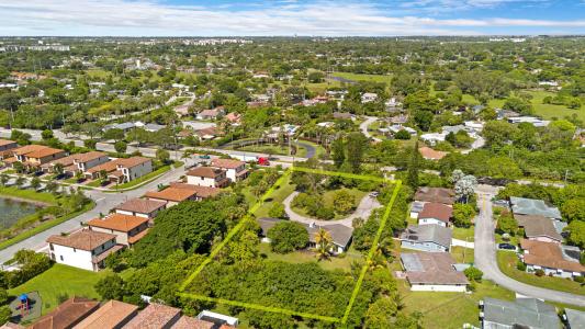 5250 Rock Island Road, Tamarac, Florida 33319, Stati Uniti