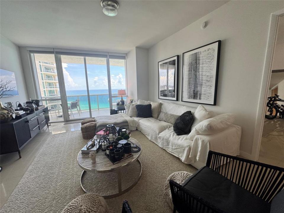 16001 Collins Ave 2003, Trump Tower #1 Condo, Sunny Isles Beach, フロリダ 33160, アメリカ合衆国
