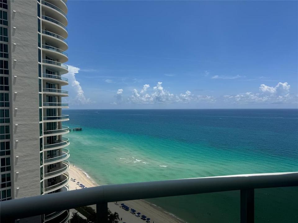 16001 Collins Ave 2003, Trump Tower #1 Condo, Sunny Isles Beach, フロリダ 33160, アメリカ合衆国