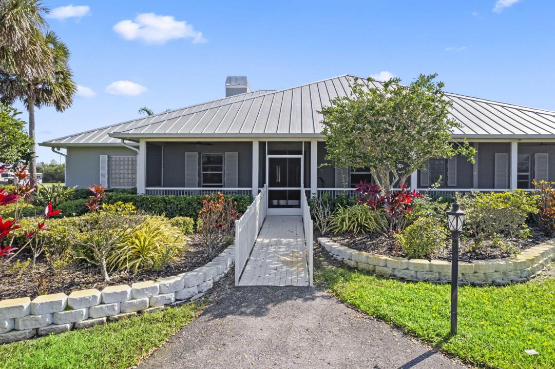 8135 White Fences Lane, Vero Beach, Florida 32968