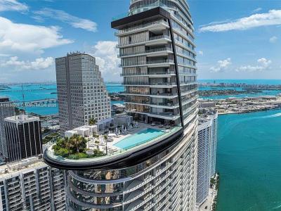 300 Biscayne Blvd way 4707, Miami, Florida 33131, USA