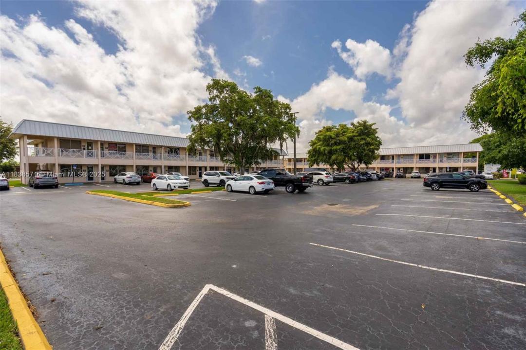 7310 W Mcnab Rd 212, Tamarac, Florida 33321