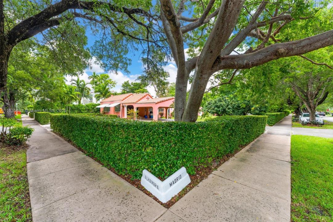 1305 Alhambra Cir, Coral Gables, Florida 33134, Estados Unidos