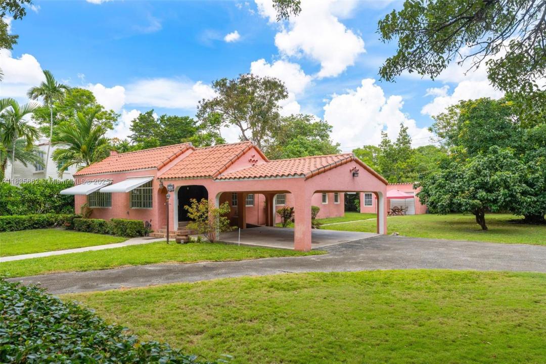 1305 Alhambra Cir, Coral Gables, Florida 33134, Estados Unidos