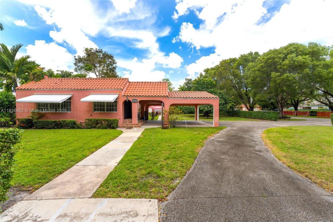 1305 Alhambra Cir, Coral Gables, Florida 33134, Estados Unidos