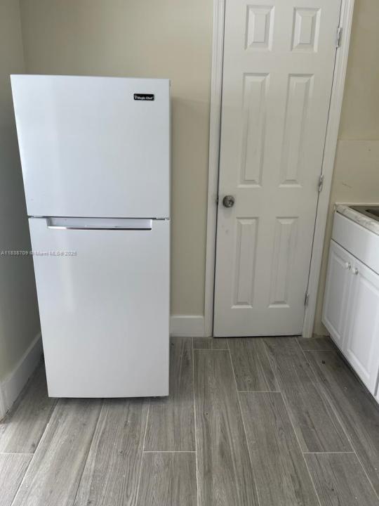 2215 Mayo St E2, Hollywood, Florida 33020, Estados Unidos