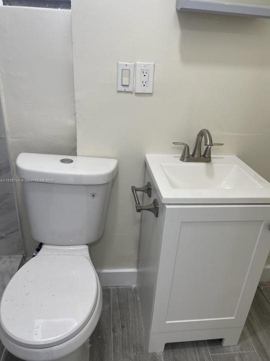 2215 Mayo St E2, Hollywood, Florida 33020, Estados Unidos