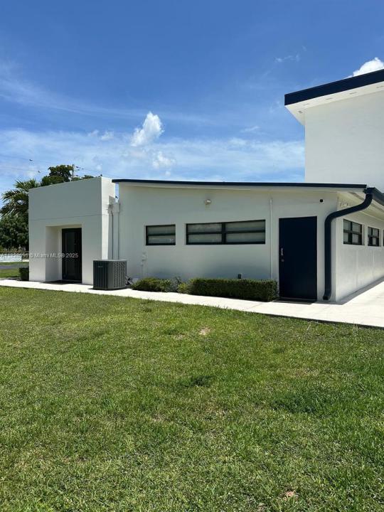 5400 SW 122 Ave, Miami, Florida 33175