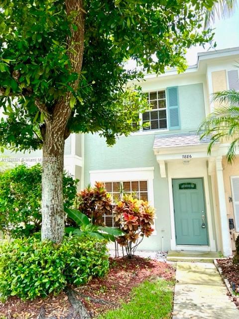 7886 Dixie Beach Cir 7886, Tamarac, Florida 33321