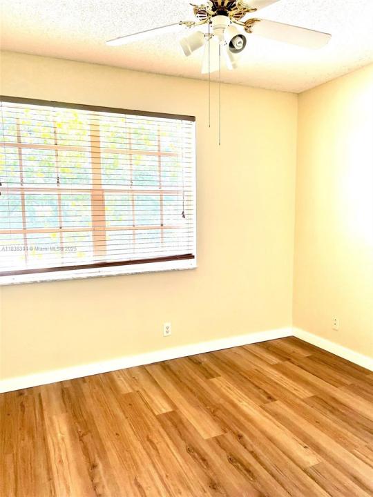 7886 Dixie Beach Cir 7886, Tamarac, Florida 33321