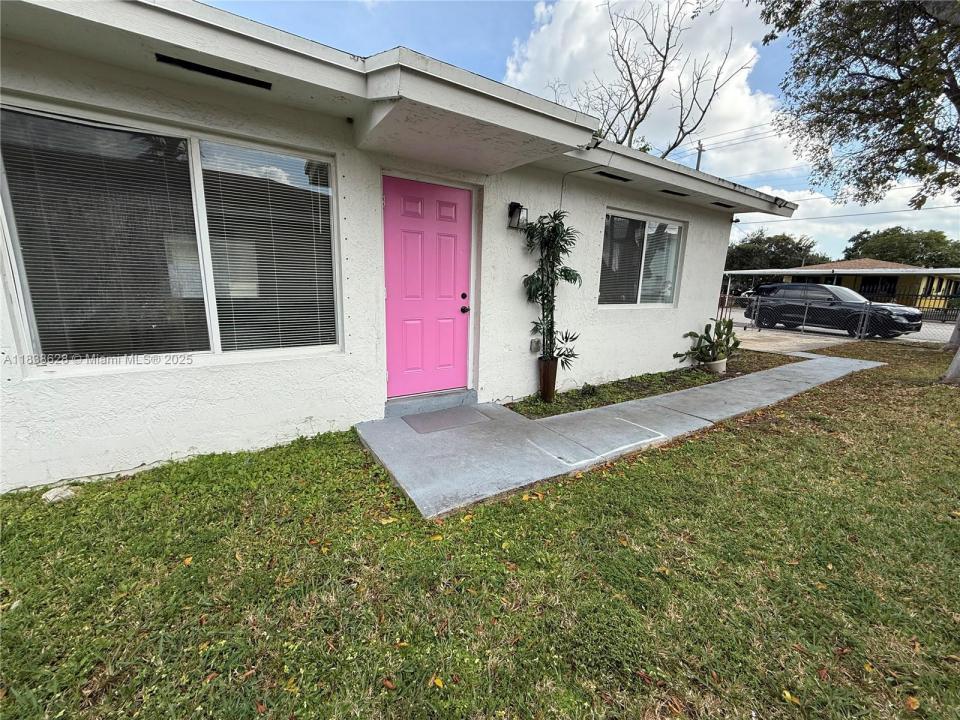 2155 NW 64th St 1, Miami, 플로리다 33147, 미국