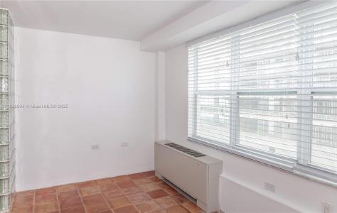 1250 West Ave 8R, Miami Beach, Florida 33139, USA